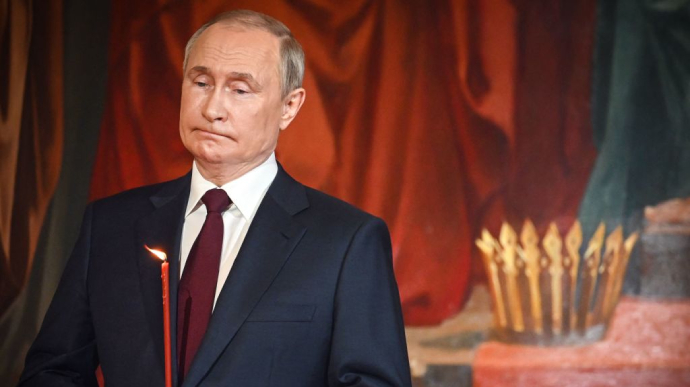 Путін знову прикинувся істориком: каже, що мусить "повертати території"