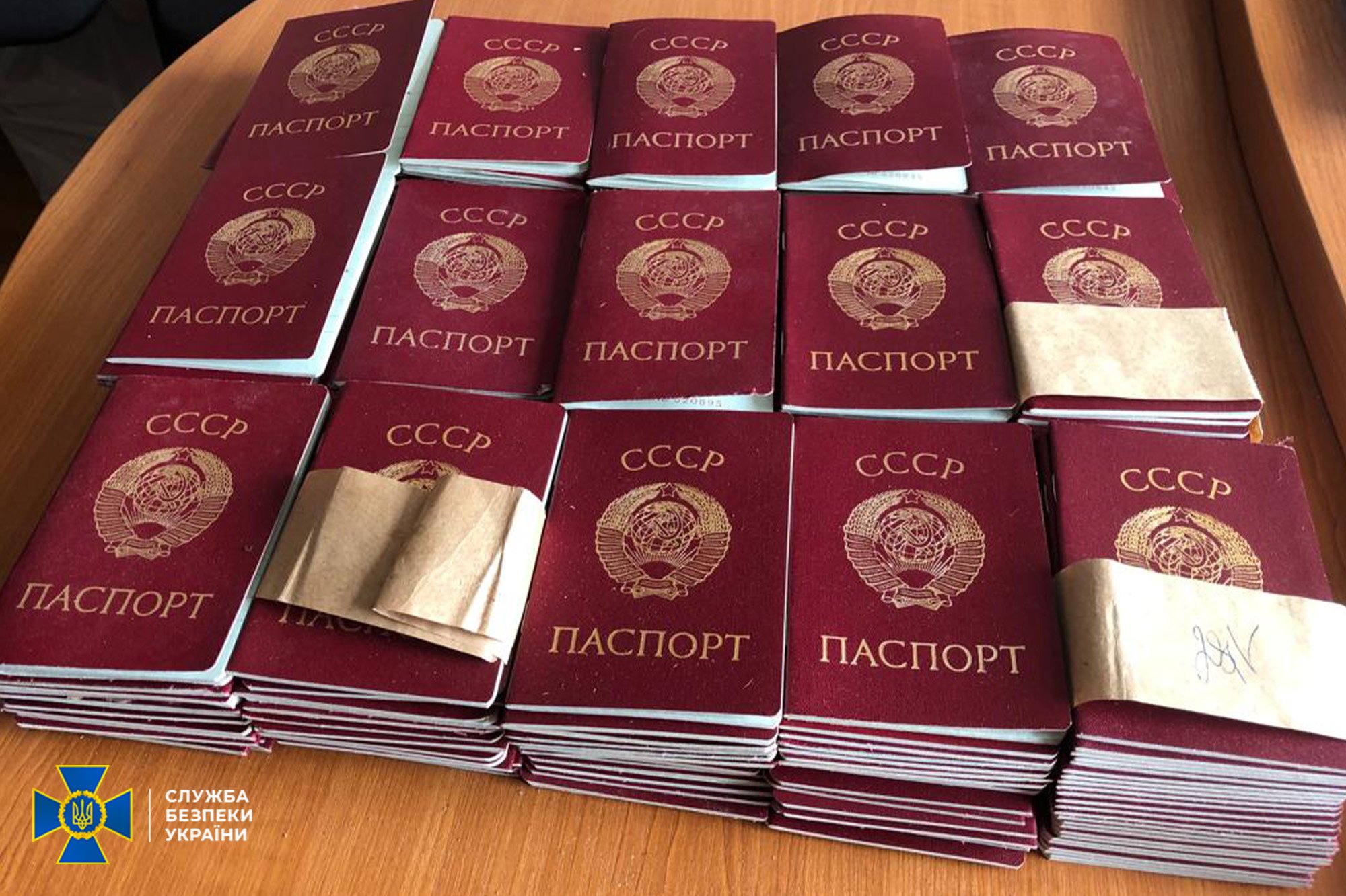 окупанти планували роздати жителям Київщини паспорти СРСР